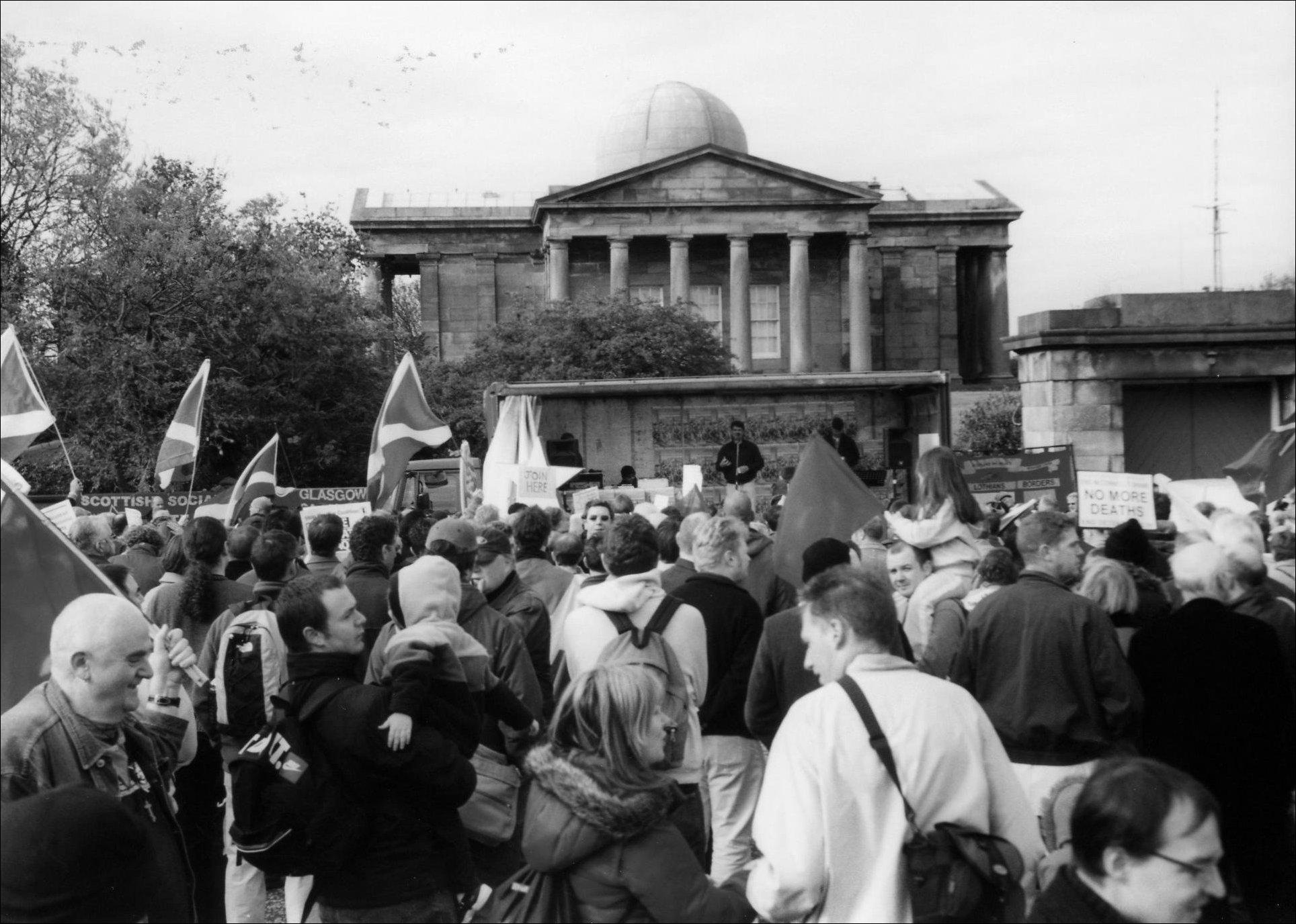 Republicans demonstrate at Calton Hill